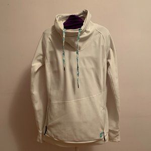 VGUC MEC White Sweater - Size S but fits like M